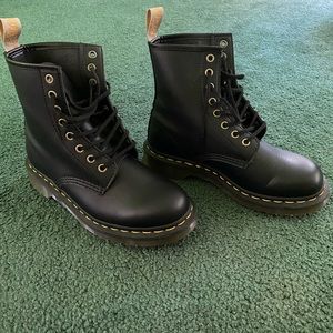 Dr Marten’s Vegan 1460 Boots